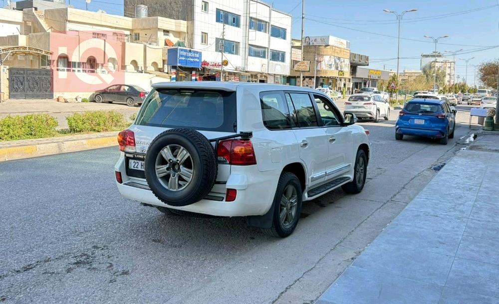 https://cdn.iqcars.iob61d1e27-17b3-481f-a14e-b318413c0614_4.jpg